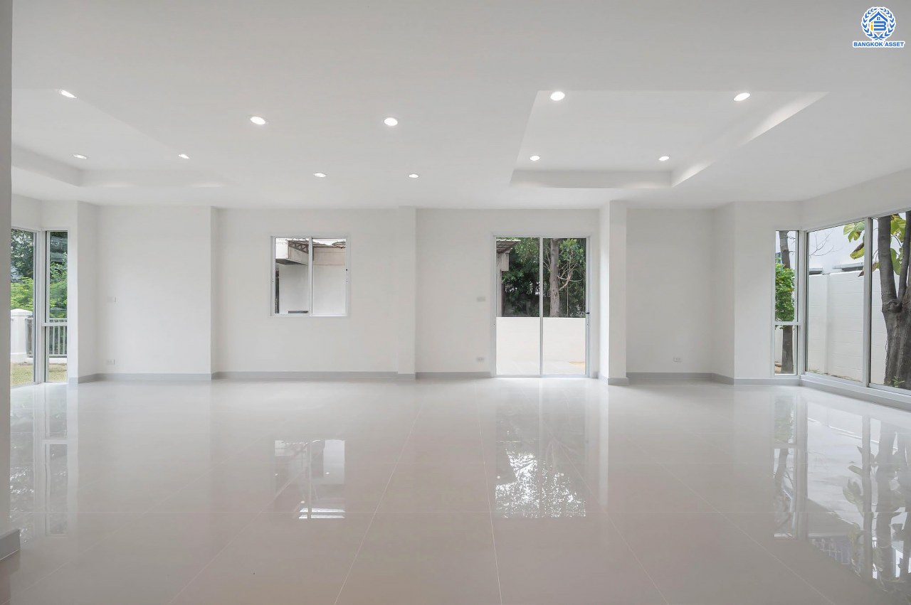 บ้านมือสองตกแต่งใหม่ โครงการ บ้านพิมาน ปิ่นเกล้า-กาญจนาภิเษก เนื้อที่ 103 ตร.ว. ฟังก์ชัน 4 ห้องนอน 3 ห้องน้ำ 1 ห้องอเนกประสงค์ จอดรถได้ 2 คัน บนทำเลเดินทางสะดวก ติดถนนกาญจนาภิเษก เชื่อมต่อหลายเส้นทาง ใกล้ทางด่วน "กาญจนาภิเษก" รถไฟฟ้า "สถานีหลักสอง" และเดอะมอลล์บางแค